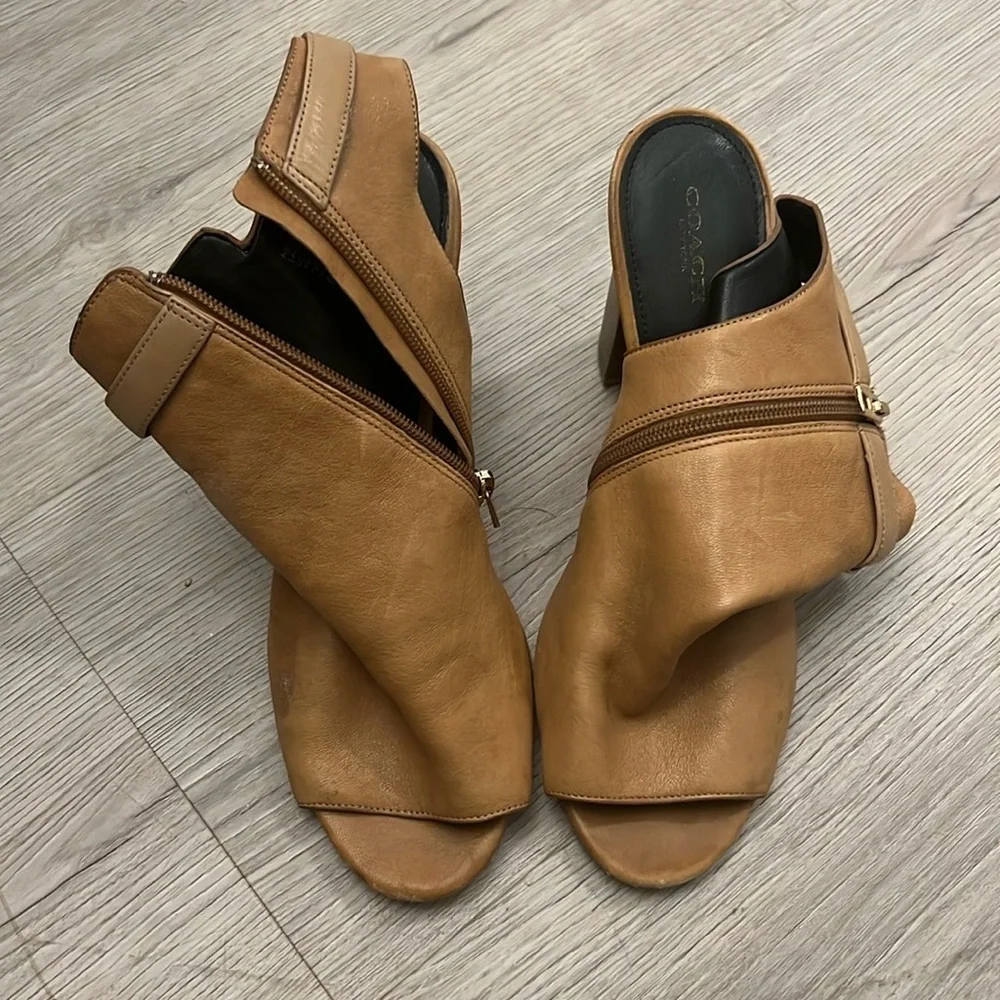 Coach - ankle zipper platform bootie size 10